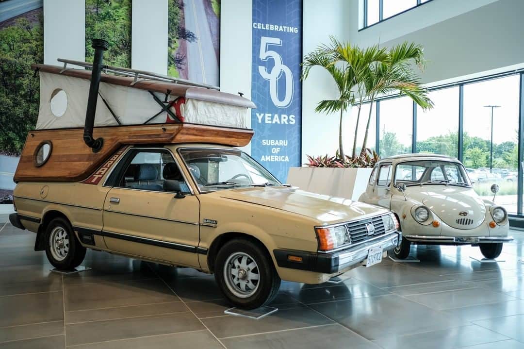 Subaru of Americaさんのインスタグラム写真 - (Subaru of AmericaInstagram)「We’re exhibiting the incredible Subaru Brat camper by @jay at our headquarters in NJ. ⠀⠀⠀⠀⠀⠀⠀⠀⠀⠀⠀⠀⠀⠀⠀⠀ Jay Nelson has said “It’s always my goal with campers to be highly functional but also feel as though you’re not hauling around a bunch of awkward weight. It’s really challenging to create space while also making a light footprint. Every camper I build leads to next and I feel this one was the culmination of a lot of small failures and lessons learned. I was never 100% satisfied with any of them until I made this one. It’s ultra light and compact but feels relatively comfortable and spacious when you’re inside.”」7月19日 4時05分 - subaru_usa
