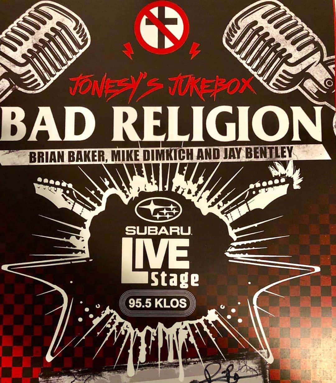 Bad Religionさんのインスタグラム写真 - (Bad ReligionInstagram)「On @jonesysjukebox @klos955.」7月19日 4時36分 - badreligionband
