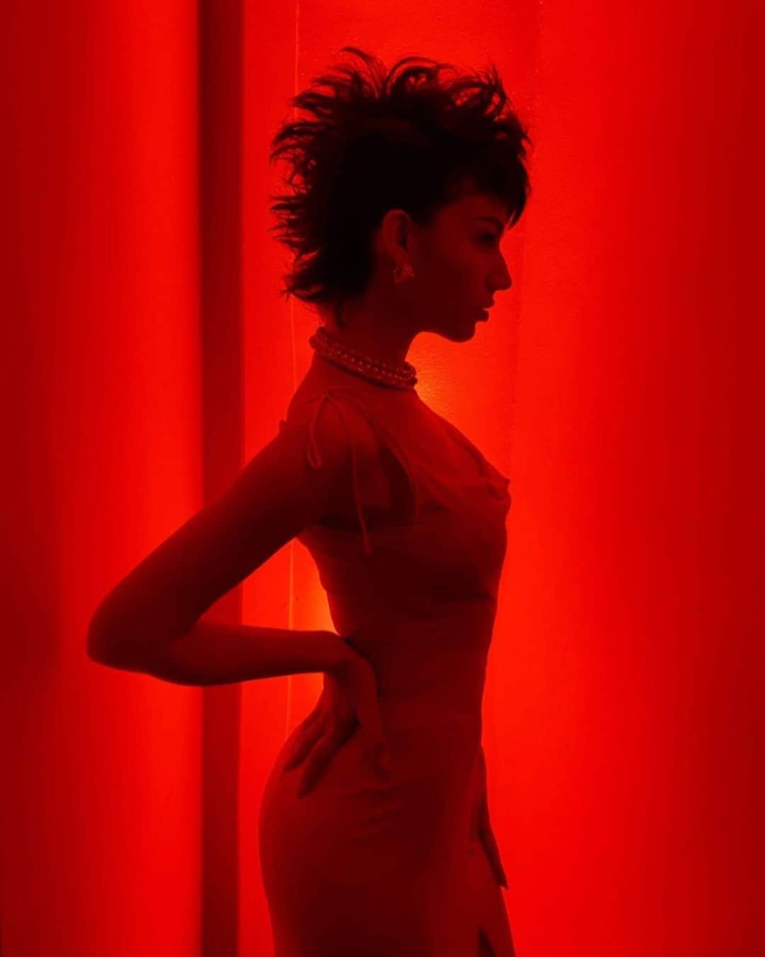 Úrsula Corberóさんのインスタグラム写真 - (Úrsula CorberóInstagram)「MAÑANA VUELVE EL ROJO ❤️ @lacasadepapel 🔥 Qué emoción!!! .  RED WILL BE BACK TOMORROW ❤️ @lacasadepapel 🔥 I’m so excited!!!」7月19日 4時45分 - ursulolita