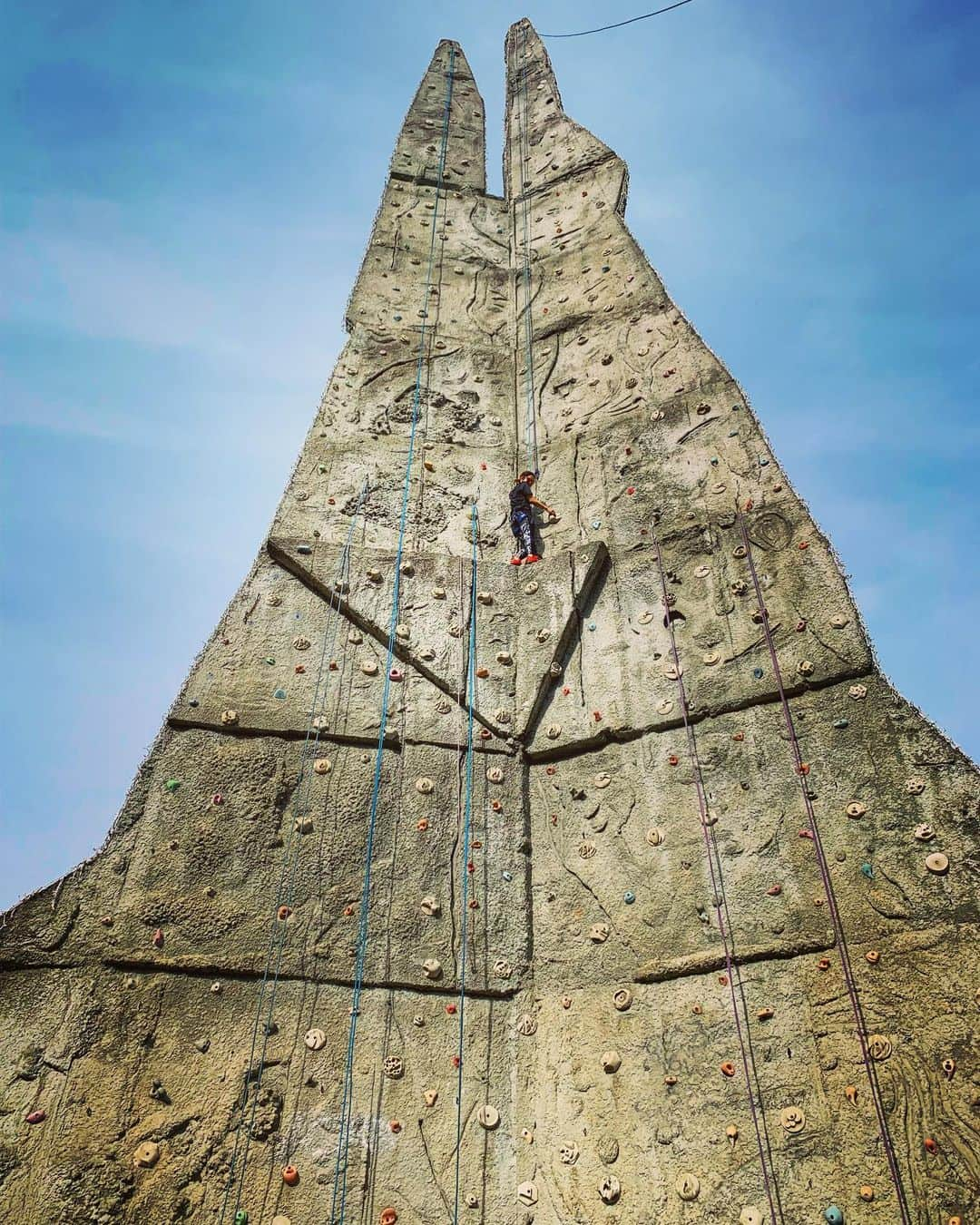 梅原玲奈さんのインスタグラム写真 - (梅原玲奈Instagram)「Climbing🧗‍♀️ 久しぶりすぎて高くてややビビったw #afterski  #クライミング  #運動好き  #climbing  #active」7月19日 4時50分 - reina_umehara