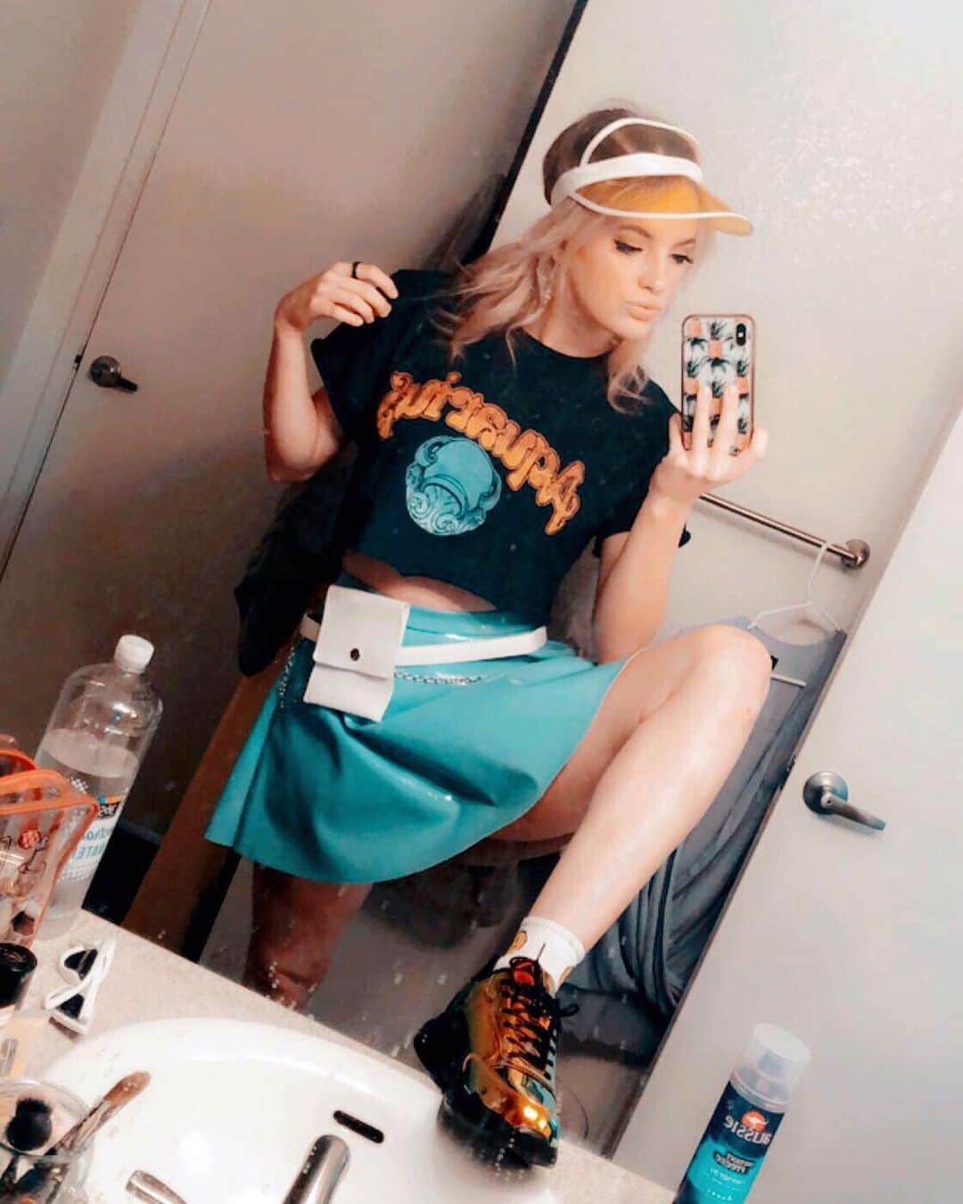 Addison Moffettのインスタグラム：「You can’t rain on my parade」