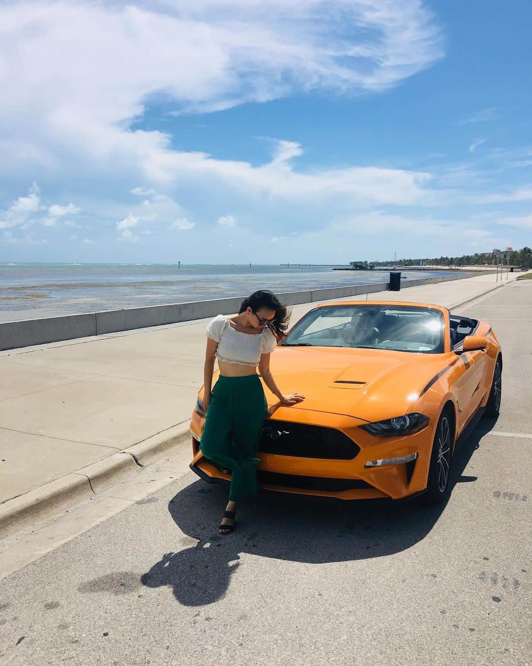 のインスタグラム：「✈︎✈︎✈︎ Trip to Miami and Key West. ✈︎✈︎✈︎ Miami Beach🏖 driving to Key West with a convertible🚗 southernmost point of USA🇺🇸 watched and touched some alligators for the first time🐊 the beautiful full moon from the beach 🌕 and more... it was wonderful vacation...❤︎❤︎」
