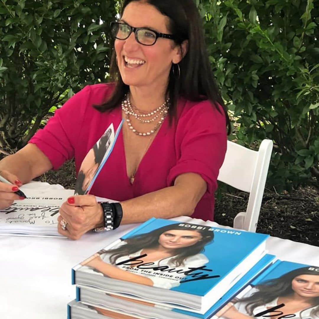 ボビー・ブラウンのインスタグラム：「Super hot but super fun afternoon supporting #powerofpink2019 and #Monmouthmedical Nice to meet you all. So happy to be signing my book with @riverroadbooks and I’m wearing pinkish. Or raspberry, a blue pink that also looks good on lips and nails!」