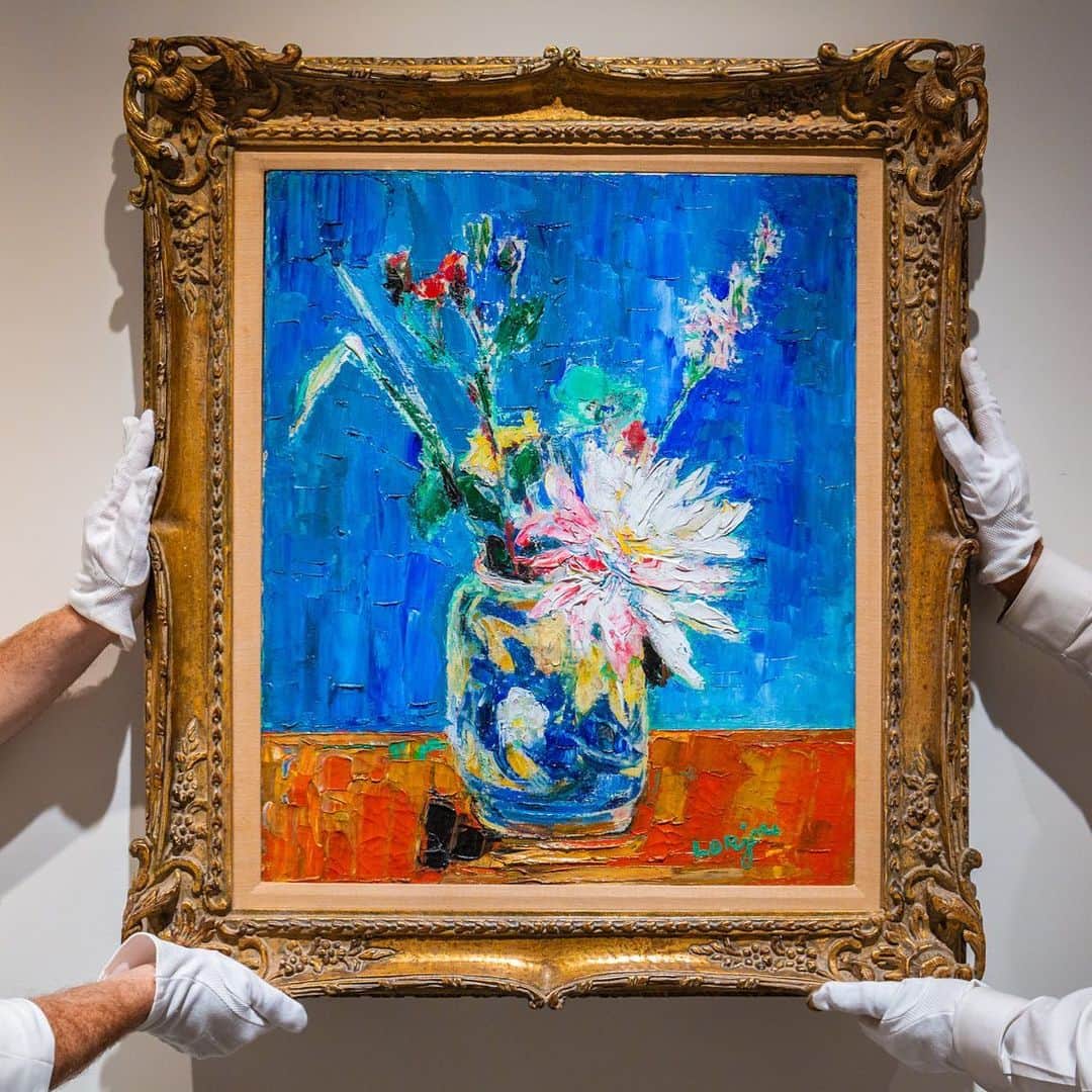 サザビーズさんのインスタグラム写真 - (サザビーズInstagram)「We’re brightening up your day with “Fleur Blanche au Fond Bleu” by French artist Bernard Lorjou, on view in our #NYC galleries as part of our Impressionist & Modern Art Online sale, open for bidding through 24 July 🌸💐🌷🌹🌺🌼 #SothebysImpMod #SothebysOnline」7月19日 6時33分 - sothebys