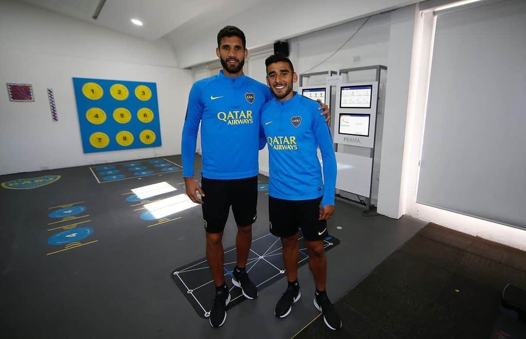 のインスタグラム：「Bienvenido a @bocajrsoficial hermano. Felicitaciones y muchos éxitos @totosalvio 💪🏽🙏🏽」