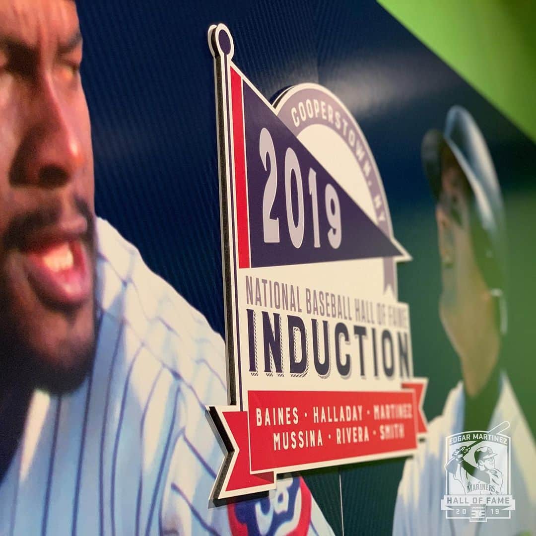 シアトル・マリナーズさんのインスタグラム写真 - (シアトル・マリナーズInstagram)「An incredible career is officially on display in the Hall. 😍 #EdgarHOF @baseballhall」7月19日 7時22分 - mariners
