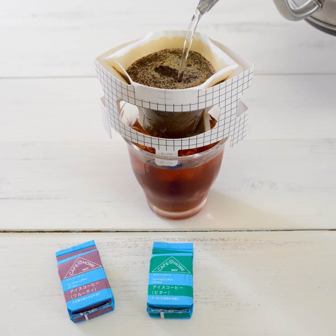 UCC上島珈琲さんのインスタグラム写真 - (UCC上島珈琲Instagram)「.﻿ これからの季節におすすめ！﻿ コーヒーをドリップして、涼やかなコーヒーゼリーを楽しんでみませんか？﻿ 手作りだからこそ、その時の気分に合わせてコーヒーを選んで、味わいの異なるコーヒーゼリーを作ることができます。﻿ 今回は夏場にぴったりのCAFE＠HOMEシリーズのアイスコーヒービター、アイスコーヒーフルーティを使った楽しみ方をご紹介します。﻿ ﻿ ﻿ 香ばしく、コクのある苦味の﻿ CAFE＠HOMEアイスコーヒービターは、﻿ ココナッツミルクと合わせて﻿ 優しく爽やかな甘さが広がる南国テイストのコーヒーゼリーに。﻿ ﻿ フルーティで爽やかな味わいの﻿ CAFE＠HOMEアイスコーヒーフルーティは、﻿ ハニーレモンシロップと合わせて﻿ レモンの爽やかな酸味とハチミツが甘く香るコーヒーゼリーに。﻿ ﻿ ひと手間かける、手作りのコーヒーゼリー。ぜひこれからの季節にぜひお試しください。﻿ ﻿ ご紹介したCAFE＠HOMEシリーズは、@coffee_style_uccで販売中です。﻿ ぜひこの機会にCOFFEE STYLE UCC横浜店、アトレ吉祥寺店にお立ち寄りください♪﻿ ﻿ #家淹れコーヒー﻿ #ハンドドリップ﻿ #コーヒースタイルucc﻿ #coffeestyleucc﻿ #foodwithcoffee﻿ #アイスコーヒー﻿ #コーヒーゼリー﻿ #フードペアリング﻿ #コーヒー﻿ #コーヒーのある暮らし﻿ #おうちコーヒー ﻿ #暮らしを楽しむ﻿ #コーヒー好きな人と繋がりたい﻿ #コーヒー大好き ﻿ #コーヒー巡り ﻿ #コーヒー豆 ﻿ #コーヒー部﻿ #coffee﻿ #cupofcoffee ﻿ #coffeetime ﻿ #coffeelover ﻿ #coffeegram ﻿ #ucc ﻿ #ucc上島珈琲 ﻿ #uccコーヒー ﻿ #goodcoffeesmile」7月19日 17時00分 - uccueshimacoffee