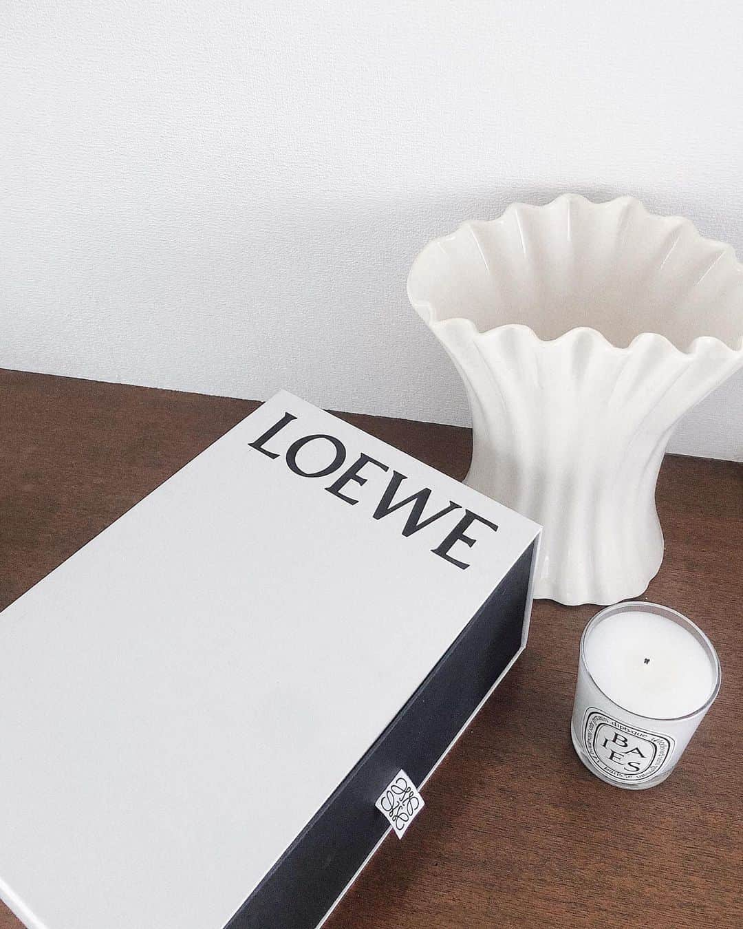 丸林広奈さんのインスタグラム写真 - (丸林広奈Instagram)「☁️ #loewe #diptyque #interior #homedecor #インテリア #ヴィンテージ」7月19日 17時05分 - hironamarubayashi