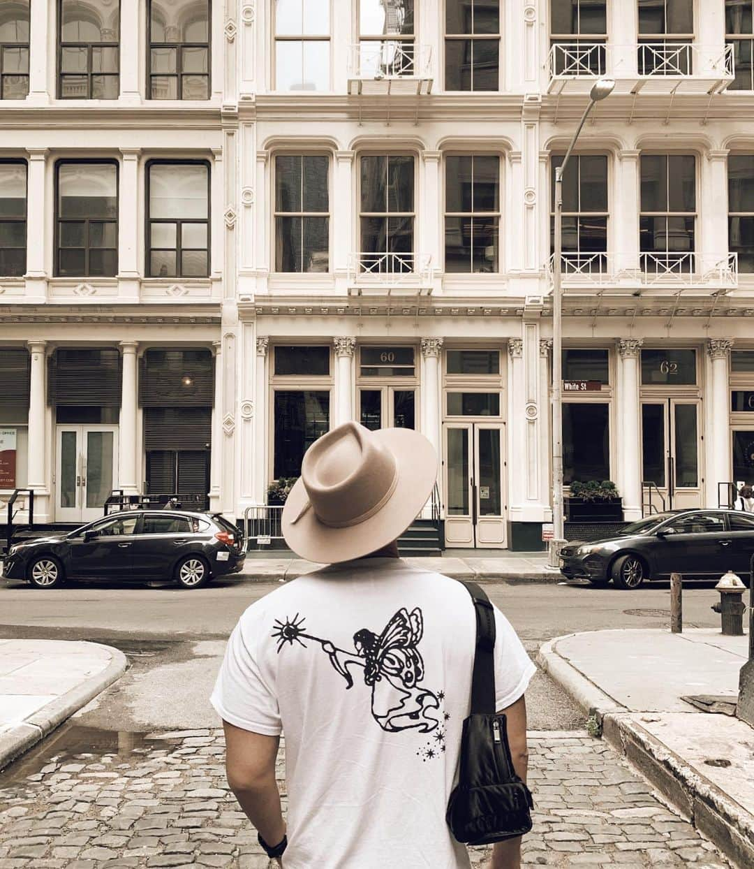 三浦大地さんのインスタグラム写真 - (三浦大地Instagram)「City of Fairies🧚‍♂️ #soho #newyork #manhattan #goodmorningtapes #lackofcolor #dior #mensfashion #mensootd #fashion #outfit #dmnyclife」7月19日 17時14分 - daichi_1127