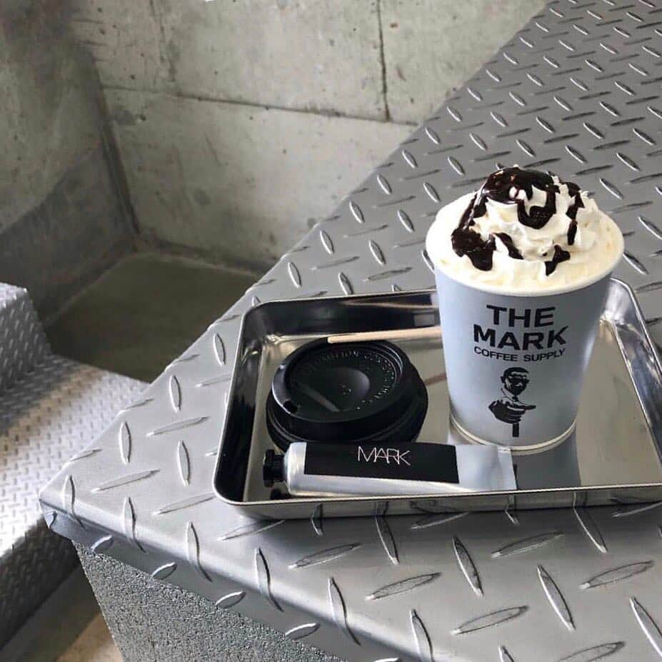 長谷川あやさんのインスタグラム写真 - (長谷川あやInstagram)「☕️☕️☕️ #themarkcoffeesupply #cafe #osaka #japan #trip #travel #あや飯 ・ ・ ・ 気になってたところ、、、 THE MARK COFFEE SUPPLY 今度はゆっくり大阪カフェ巡りしたい👩💭」7月19日 17時21分 - ayasuke_0516