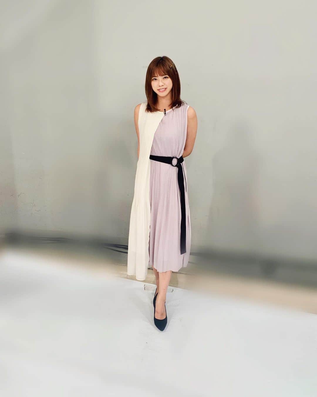 わちみなみのインスタグラム：「今夜23時半〜﻿ テレビ埼玉GGR﻿ ご覧ください👀﻿ ﻿ マリノス戦のVチェック﻿ レッズレディース決勝トーナメント進出﻿ 磐田戦の展望﻿ です✨﻿ ﻿ 衣装は﻿ @aulaaila_official ﻿ かわいいワンピース👗💕 #aulaaila #aula #わちみなみ #衣装 #ワンピース」