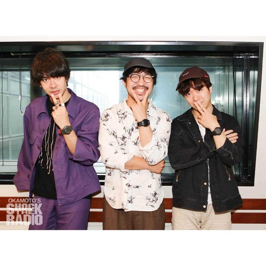 のインスタグラム：「【SHOCK THE RADIO 7/19】 今週のSHOCK THE RADIOは、昨年12月にメジャーデビューしたTHE CHARM PARKが登場！ 先日“全曲タイアップ付き” という話題のNew Mini Album『Standing Tall』をリリース！なんとその中には「G-SHOCK & BABY-G ペアムービー」のCMソングとなっている楽曲も！ そんな『Standing Tall』の制作背景にショウとコウキが迫ります。 そして番組後半ではTHE CHARM PARKが“未来に残したい一曲”を選曲します！  #OKAMOTOS  #オカモトコウキ #オカモトショウ #THECHARMPARK#g_shock #shocktheradio#tokyofm」