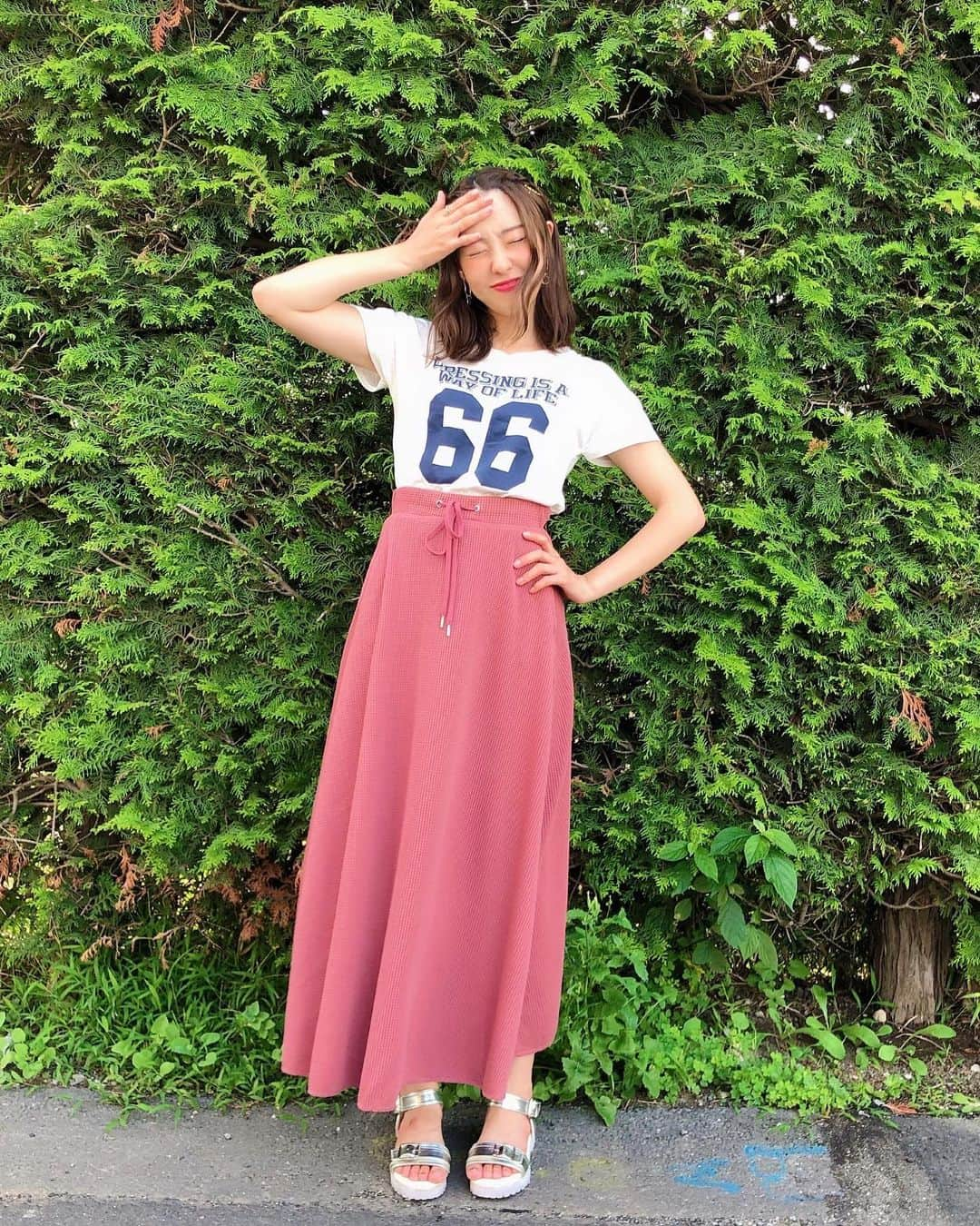 藤江れいなさんのインスタグラム写真 - (藤江れいなInstagram)「#２２時の嫁  #私服 #ootd #fashion #コーディネート #スカート #GU #トップス #ehyphenworldgallery  #サンダル #ehyphenworldgallery #プチプラ #プチプラコーデ」7月19日 17時46分 - 01nyan0201