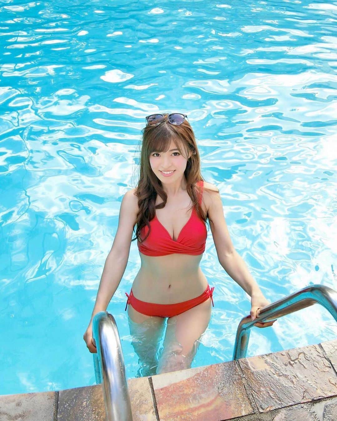 美女美容事情さんのインスタグラム写真 - (美女美容事情Instagram)「⠀ 《南国リゾート🏝❤️》⠀ *⠀ リポストを使って、素敵な写真📷✨を投稿されてる方を紹介させて頂く⠀⠀⠀⠀ 【💄美女美容事情💅】のコーナーです✨⠀ *⠀⠀⠀⠀⠀⠀ いいねやコメント、フォローして応援してね❤︎🥰🎶⁣⠀ *⠀⠀⠀⠀⠀⠀⠀ 今回ご紹介させて頂きますのは❤︎⠀ 高橋としみさん<@toshimi_1002 >の素敵なお写真📸⠀ *⠀ 白い肌に真っ赤なビキニがとっても可愛いです🙌🏻😘スタイルもよくて羨ましい💋⠀ ⠀ 高橋としみさんのアカウントには他にも素晴らしい投稿が沢山ありますので是非覗いてみて下さい💁‍♀️💙⠀ *⠀⠀ 高橋としみさん<@toshimi_1002 >⠀ 素敵な投稿ありがとうございました☺️📸✨⠀⠀⠀⠀⠀⠀⠀⠀ △▼△▼△▼△▼△▼△▼△▼△▼△▼⠀⠀⠀⠀⠀⠀⠀⠀⠀⠀⠀⠀⠀⠀⠀⠀⠀⠀⠀⠀⠀⠀⠀⠀⠀⠀⠀⠀⠀⠀⠀⠀⠀ ❤🧡💛「美女美容事情」💚💙💜⠀⠀⠀⠀⠀⠀⠀⠀⠀⠀⠀⠀⠀⠀⠀ 👇掲載ご希望の方は👇⠀⠀⠀⠀⠀⠀⠀⠀⠀⠀⠀⠀⠀⠀⠀⠀ @b_b_j.jタグ付けと🖤 # ビジョビ⠀🖤⠀⠀⠀⠀⠀⠀⠀⠀⠀⠀⠀⠀⠀⠀⠀ をタグ付けお願いします✨⠀⠀⠀⠀⠀⠀⠀⠀⠀⠀⠀⠀⠀⠀⠀⠀ ――――――――――――――――⠀⠀⠀⠀⠀⠀⠀⠀⠀⠀⠀⠀⠀⠀⠀⠀⠀⠀⠀⠀⠀⠀⠀ ～姉妹アカウントのご紹介～⠀⠀⠀⠀⠀⠀⠀⠀⠀⠀⠀⠀⠀⠀⠀⠀⠀⠀⠀⠀⠀⠀⠀⠀⠀⠀⠀ ◇美容情報を紹介している«美女美容事情～Beauty～»⠀⠀⠀⠀⠀⠀⠀⠀⠀⠀⠀⠀⠀⠀⠀⠀⠀⠀⠀⠀⠀⠀⠀⠀⠀⠀ ( @b_b_j.j_b )⠀⠀⠀⠀⠀⠀⠀⠀⠀⠀⠀⠀⠀⠀⠀⠀⠀⠀⠀⠀⠀⠀⠀⠀⠀⠀⠀ ◇美しい旅スポット紹介をしている«美 spot»⠀⠀⠀⠀⠀⠀⠀⠀⠀⠀⠀⠀⠀⠀⠀⠀⠀⠀⠀⠀⠀⠀⠀⠀⠀ ( @b__spo )⠀⠀ ⠀ ◇ビジョビがお届けするセレクトショップ«bi select»⠀ ( @bi_select )⠀ ⠀⠀⠀⠀⠀⠀⠀⠀⠀⠀⠀⠀⠀⠀⠀⠀⠀⠀⠀⠀⠀ よかったらこちらも覗いてみてね✨⠀ ――――――――――――――――⠀⠀⠀ @b_b_j.j⠀⠀ #旅行 #美人  #大人女子 #カメラ ⠀⠀⠀⠀⠀⠀⠀⠀ #スタイル抜群  #カメラ女子 ⠀⠀⠀⠀⠀ #女子力アップ #くびれ ⠀⠀⠀⠀ #オシャレコーデ #リゾートコーデ ⠀⠀⠀ #旅行好き #南国コーデ ⠀⠀⠀⠀ #水着 #旅行コーデ ⠀⠀⠀⠀⠀⠀⠀ #美意識 #美意識向上⠀⠀⠀⠀⠀⠀ #trip #トリップ ⠀ #smile #swimwear」7月19日 17時56分 - b_b_j.j