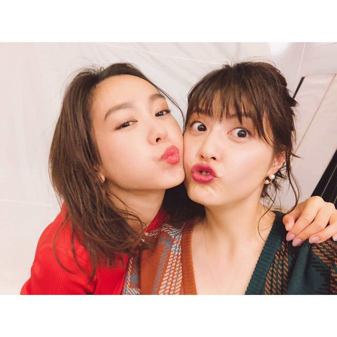 佐藤ありささんのインスタグラム写真 - (佐藤ありさInstagram)「プライベートではよく会うけど、一緒に撮影するのは久しぶり💕 出会ってから13年かぁ…早いなぁ〜😳 色々振り返りながらたくさん笑った😆」7月19日 18時04分 - satoarisa920