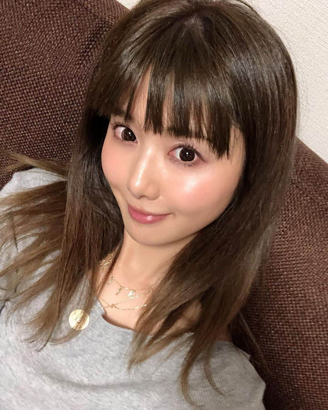 一木美里さんのインスタグラム写真 - (一木美里Instagram)「帰国してからのメンテナンス💆‍♀️💛✨ @icure.group 中目黒のお店でカラダと小顔矯正、ゴリゴリ治してもらいました💕  @inamochinaoki さんのお陰で髪の毛も 生き返った💕ありがとうございます✨✨✨ . . #icure#小顔矯正#整体#ヘアカラー#beauty#hairstyle#bodycare#スキンケア」7月19日 18時17分 - misato_ichiki