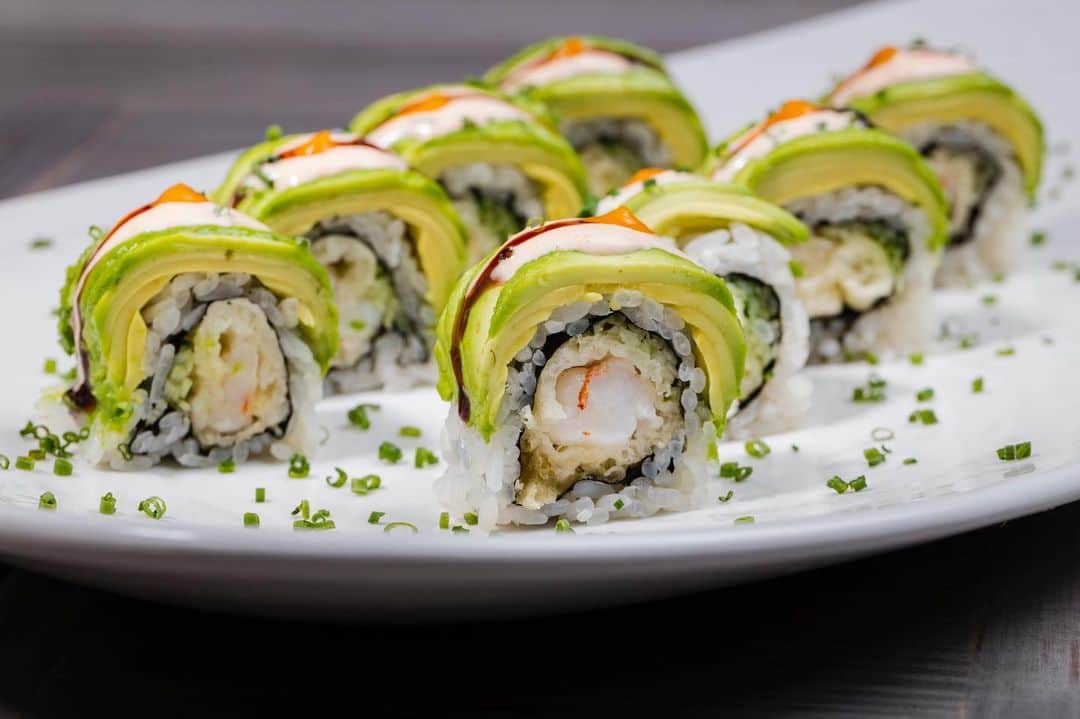 Palms Casino Resortのインスタグラム：「Bite into the Rock Shrimp Tempura Roll from @shark.lasvegas」