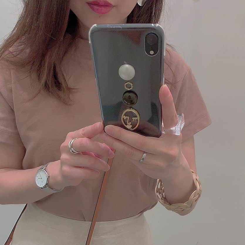 kaorinさんのインスタグラム写真 - (kaorinInstagram)「気になってたクリアリング♡ ・ @rin.accessory で購入🥰 ・ オシャレなiPhoneケースは @chicochicochico129 さんのハンドメイド✨ ・ ラタンバングルは @nanae.maruoka さんのハンドメイド♡ ・ ・ #accessory#アクセサリー#シルバーアクセサリー#iPhoneケース#iPhoneカバー#スマホケース#スマホカバー#ハンドメイド#ラタンバングル」7月19日 10時15分 - kaorinnnhyrk