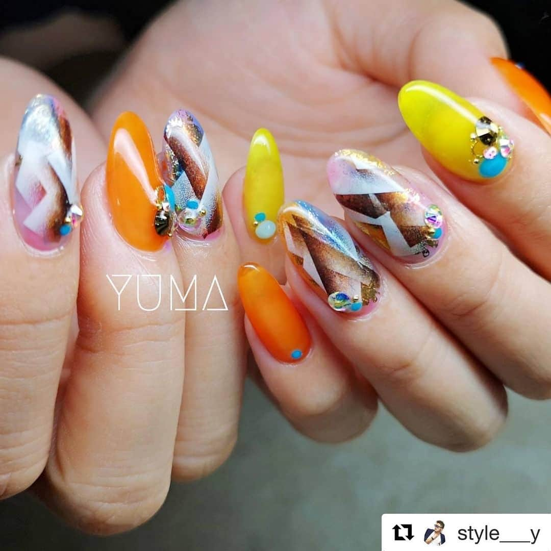 initygel_officialさんのインスタグラム写真 - (initygel_officialInstagram)「#Repost @style___y with @get_repost ・・・ お任せネイル  ツメキラ デモンストレーションでしたアート 可愛くてお客様にもオン✨. .  サブカラーやベースカラー変えるだけで ガラッとイメージ変わるので 是非お試し下さい☺️☺️. . 使用カラー  @initygel_official #initygel  カクテルコレクション ワイビジュ  ツメキラ @tsumekira  YUMAプロデュース Airbrush style　ホワイト、ブラウン  #ネイルサロン#ジェルネイル#nail#nailart#nailist #mensnailist#ネイリスト#メンズネイリスト#japan#osaka#アート#art#八尾#久宝寺#八尾ネイルサロン#久宝寺ネイルサロン#シンプルネイル #ツメキラ#アイニティジェル#YUMA」7月19日 10時29分 - initygel_official