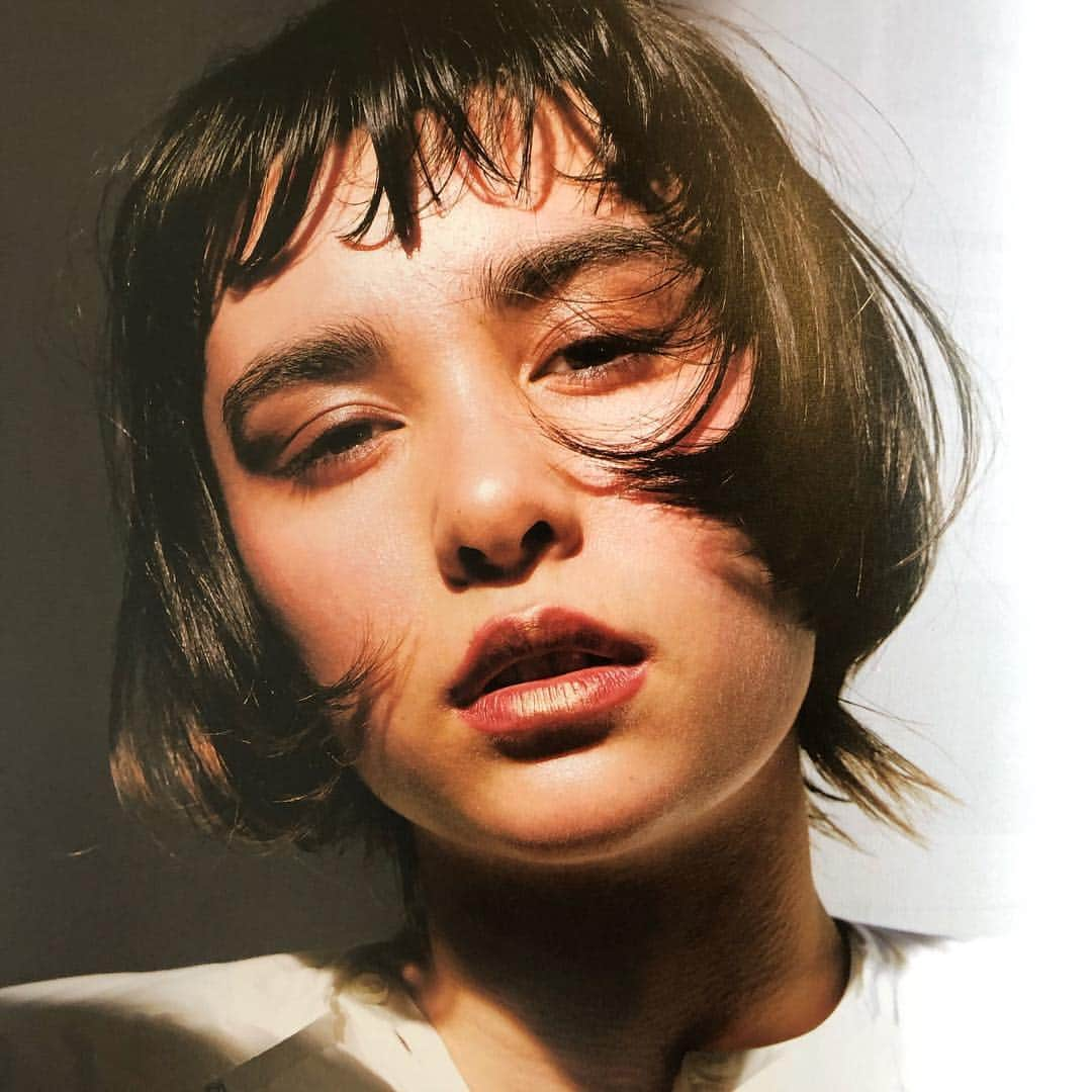 bianca kamakuraさんのインスタグラム写真 - (bianca kamakuraInstagram)「^_^ 今月のBOB① bianca IWATA BOB8月号 🔥 #BOB#髪書房 #今月のBOB #美容業界誌 #biancakamakura #biancaIWATA #REALITIVE」7月19日 10時44分 - bianca_kamakura