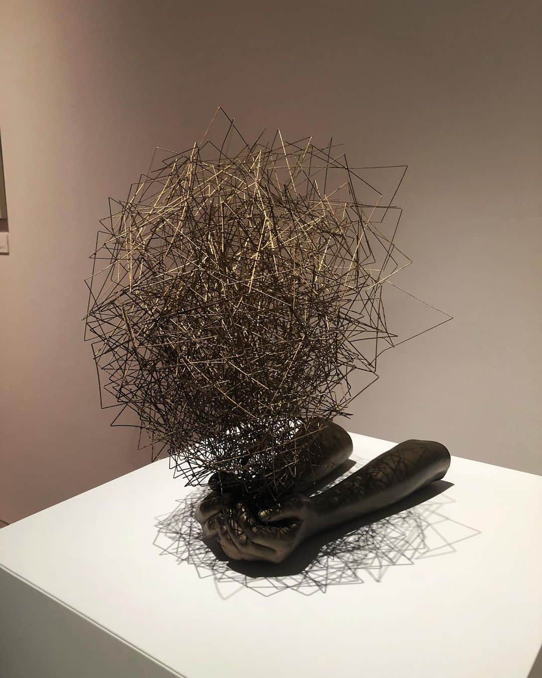 のインスタグラム：「#塩田千春展 #魂がふるえる」