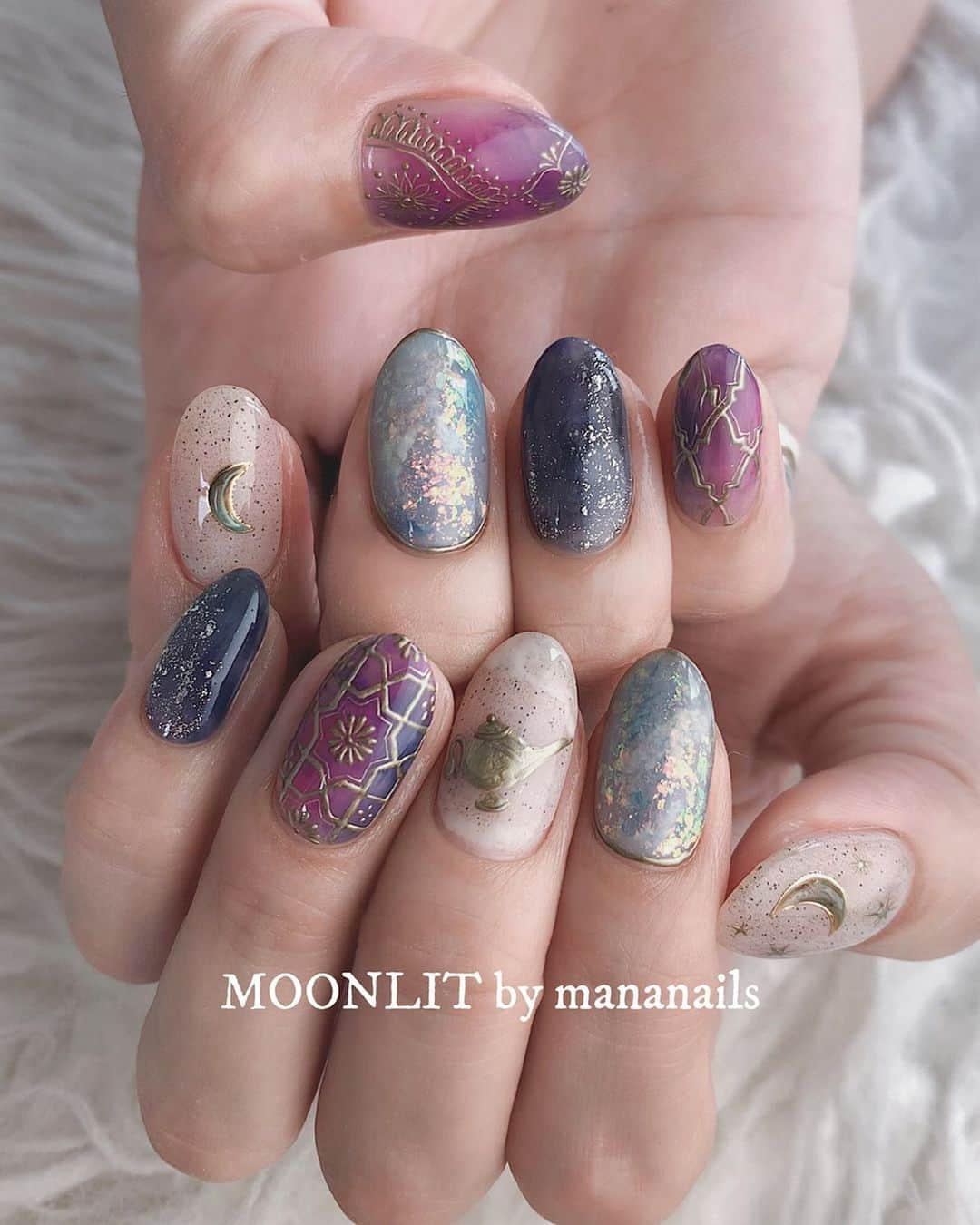 mananailsさんのインスタグラム写真 - (mananailsInstagram)「inspired by Aladdin🌙 ❶ ㅤ ☾オフ込み120min」7月19日 11時29分 - mananails