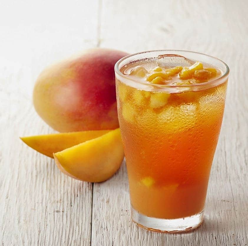 タリーズコーヒーさんのインスタグラム写真 - (タリーズコーヒーInstagram)「暑い日のクールダウンに🌞 &TEA パッションピーチ&マンゴーティーはいかが？  アールグレイの #アイスティー に、ピーチ果汁とパッションフルーツ果汁をブレンドし、甘酸っぱく、すっきりフルーティーな味わいに。爽やかな風味が、夏にぴったりです🌺🍑🥤 〔 &TEA パッション&マンゴーティー Tall 500円 / Grande 550円〕 #タリーズ #パッションピーチアンドマンゴーティー」7月19日 11時49分 - tullyscoffeejapan