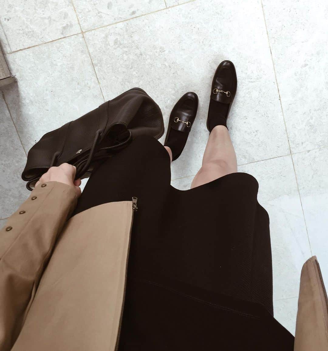 Shokoのインスタグラム：「＊Lifestyle＊ Quite excited and nervous of our upcoming trip back home! ・ Not sure how the baby will handle the flight but hoping to share what I packed and how the flight goes. ・ ようやく約一年ぶりの一時帰国になりそう。今回はベビちゃん連れてなので、飛行機がちょっとナーバス。さて、冷たい目線を感じるのか、穏やかなフライトとなるのか…」