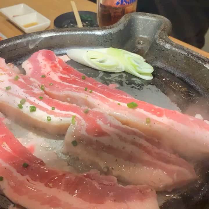 のインスタグラム：「TOKYO FMパーソナリティメンバー！  浜崎美保さん、ケリーさん、アンジーさん、そして作家のたざわさん☺️🍀 韓国料理を食べに行ってきました🤤  楽しかったー！あっという間の時間でした☺️ 今週はずっと会いたかった方にたくさんお会いすることができて、実り多き一週間でした✨  早くまたみなさんとごはんに行きたいなー！！ありがとうございました😊♡ #TOKYOFM #パーソナリティ #ラジオ #ワンモ #スカロケ #ワールド #サムギョプサル」