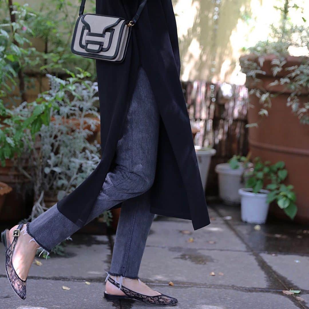 富岡佳子さんのインスタグラム写真 - (富岡佳子Instagram)「#outfit  東京は久しぶりの太陽ですね。 私服投稿も久しぶりの気がします☺︎」7月19日 13時39分 - yoshikotomioka