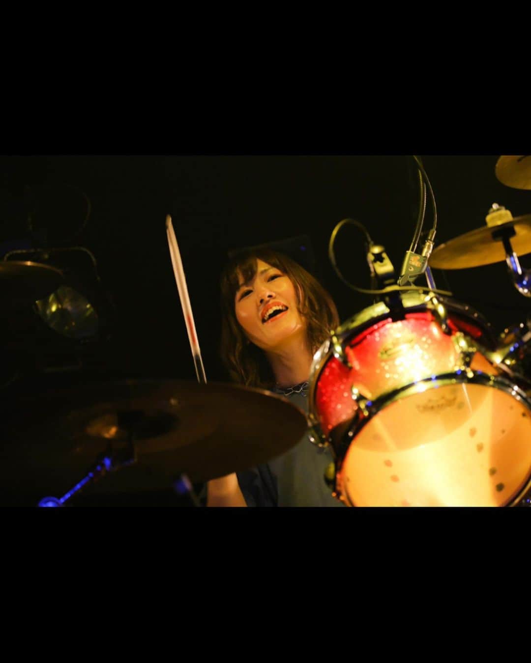 澤村小夜子さんのインスタグラム写真 - (澤村小夜子Instagram)「📷by @lily0141 . . . #ねごと #ライブ写真 #楽しそう #drum #drummer #ドラム #ドラマー  #sakaedrum #wincent #zildjan  #remo #バンホーテンさやこ #澤村小夜子」7月19日 13時58分 - sayako_negoto
