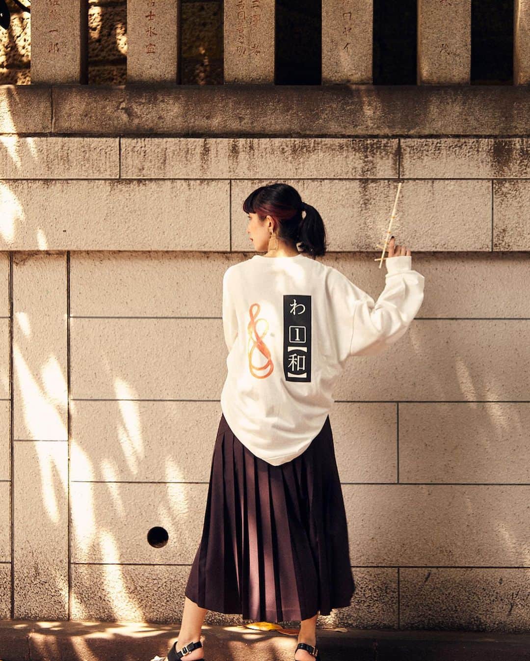 Soup.さんのインスタグラム写真 - (Soup.Instagram)「売り切れ続出！　HAREと現代美術家の加賀美健さんとのコラボ企画「TOKYO NONSENSE」の第5弾の限定商品が7月26日（金）より販売！ 気になった人は、ぜひプロフのリンクからチェックしてみて。 #HARE #加賀美健 #mitsuko shimae #夏T #Tシャツ」7月19日 14時35分 - soupmagazine