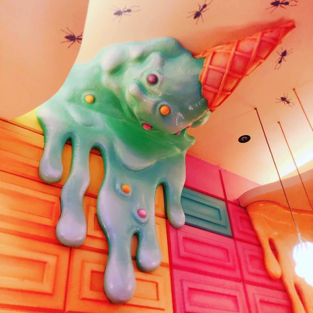 畑田亜希さんのインスタグラム写真 - (畑田亜希Instagram)「🍭🍼Kawaii Monster Cafe 🍬🎠 in Harajuku ⭐️ ・ どこもかしこも可愛すぎて大興奮😍 ・ 行きたかった場所🧁夜のショーが木になる👙 ・ #2019 #Japan #tokyo #harajuku #monstercafe #夜のショー見たい」7月19日 14時43分 - akihatada