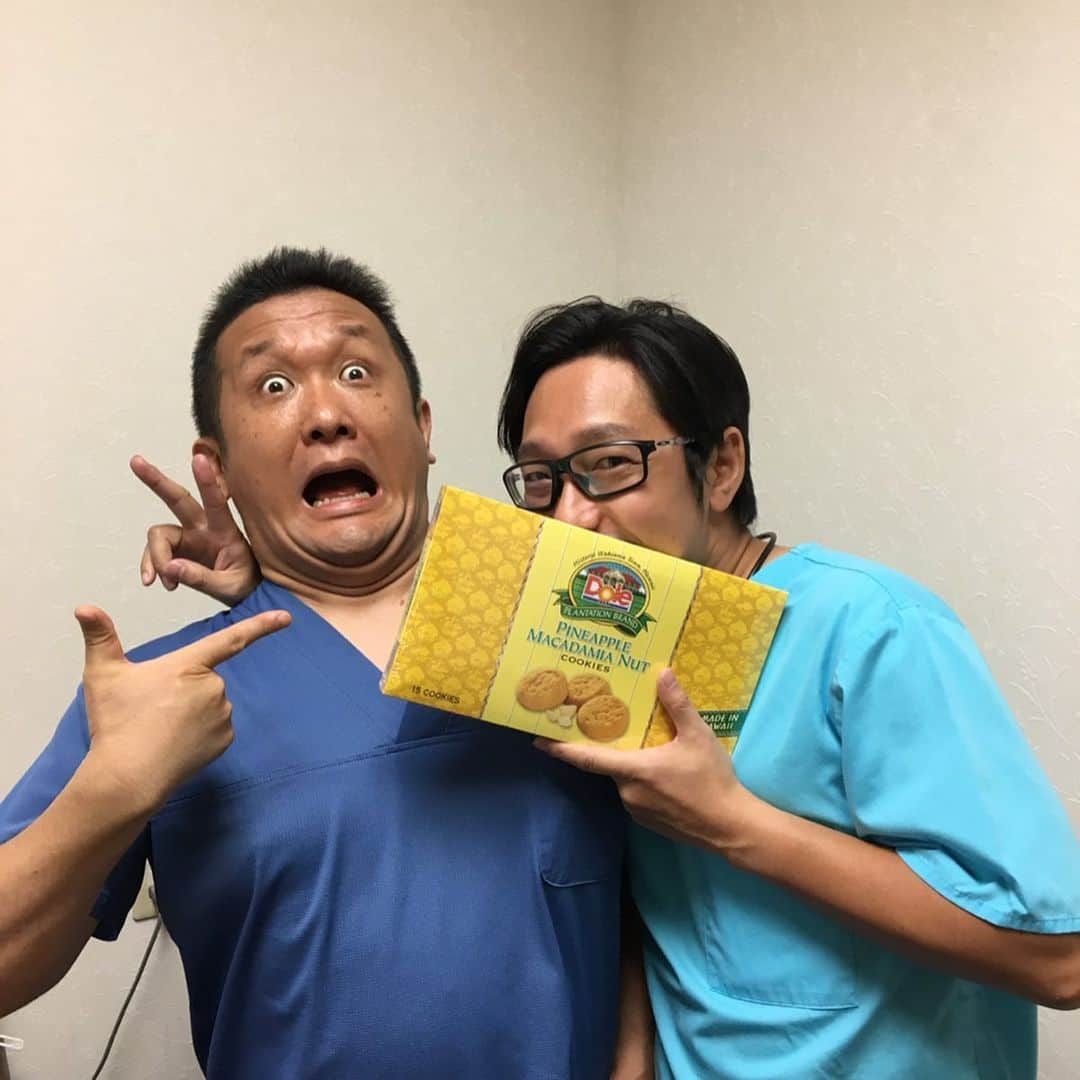 高須クリニック名古屋院さんのインスタグラム写真 - (高須クリニック名古屋院Instagram)「先日木村先生よりお土産を頂きました🎁✨ 先生いつもありがとうございます😍💕 ・ 幹弥先生は、現在旅行中✈️のため、お休みを頂いております。 7月27日より診療開始いたしますのでお願い致します。 ✳︎クリニックはずっと営業しておりますよ〜🤗 皆様のご来院お待ちしております💕 名古屋院ゆるキャラ森本先生のバージョンです🤗笑 ・ 先生たちの旅行情報が載っていますので、是非幹弥先生と英津子先生のブログを読んでね🤗💕 ・ ・ 【ご予約・お問い合わせ】 ☎️ 052-564-1187 📩 nagoya@takasu.co.jp 📱 @takasuclinic_nagoya ↑インスタのプロフィール画面からも直接コンタクトが取れます📲 【名古屋院ドクターのアカウント】 幹弥先生📱 @takasumikiya 英津子先生📱 @etsuko_takasu 服部先生📖 https://ameblo.jp/drhattori/ 森本先生📱 @takasuclinic_dr.morimoto 湯田先生📱 @takasu.dr.yuda 佐野先生📱 @takasuclinic_dr.sano ・ ・ #高須クリニック名古屋院 #高須クリニック #高須幹弥 #高須英津子 #美容整形 #整形したい #ニキビ・ニキビ跡 #たるみ #しみ #シワ #毛穴 #リフトアップ #レーザー治療 #名古屋 #二重整形 #鼻整形 #美容好きな人と繋がりたい #可愛くなりたい #綺麗になりたい #綺麗になりたい人と繋がりたい #プチ整形 #整容手术 #微整 #变美 #双眼皮手术 #隆鼻术」7月19日 15時16分 - takasuclinic_nagoya