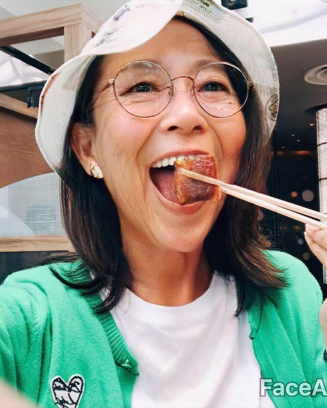 齊藤このみさんのインスタグラム写真 - (齊藤このみInstagram)「歳とってもうなぎを食べ続けられますように  大好きなうなぎ 後世まで受け継がれよ  #一番好きな食べ物#うなぎ#大好きな食べ物#鰻#殿堂入り#稚魚よ増えろ#ファンキーババア#母に似てる気がする#メガネと帽子がよりおばあちゃん感#まるや」7月19日 16時38分 - konosuke1006