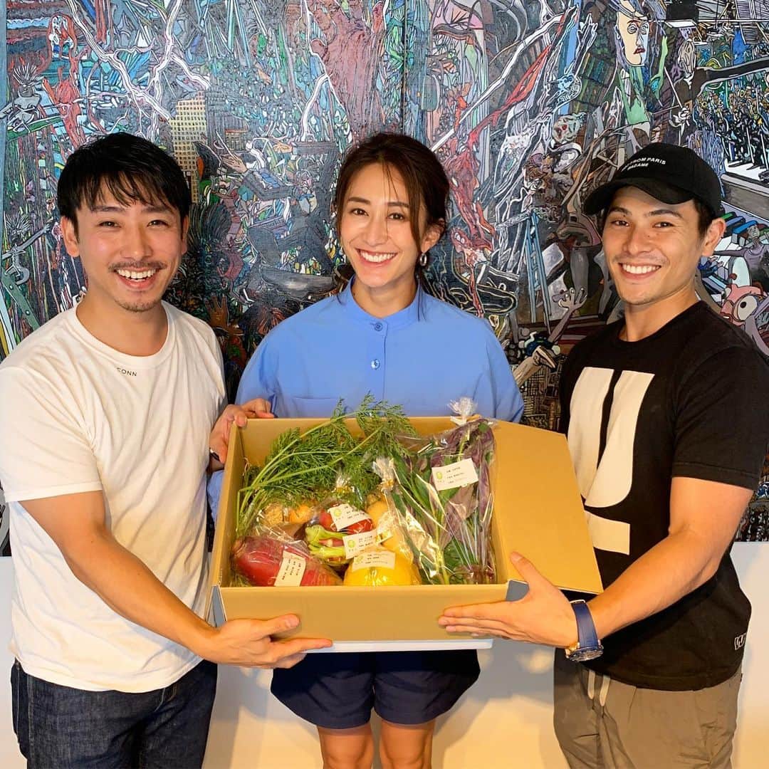 のインスタグラム：「幸野菜 @yukiyasai5 きたー！！！！ 大事に育てられた美味しそうなお野菜❤️お料理がワクワクします✨ ありがとうございます❤️❤️ @yukiya.terai  #yukiyasai #幸野菜 #幸也飯 #fun #cooking #野菜に感謝 #自然に感謝 #私の前髪おかしなことになってます #だれか教えてくれよ #いただきます！」