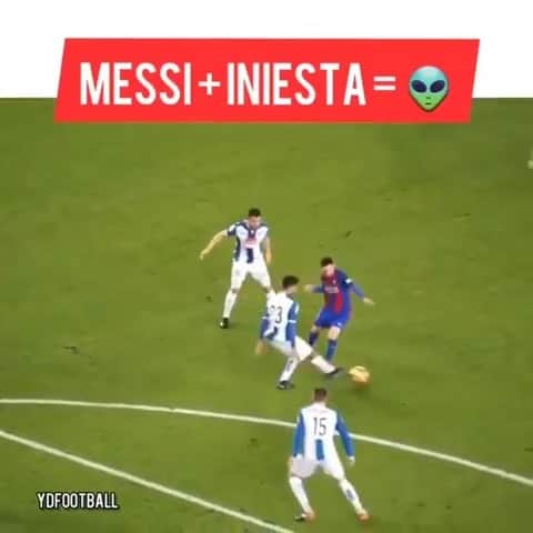 カルロス・テベスのインスタグラム：「When @leomessi and @andresiniesta8  send these defenders straight to Area 51」