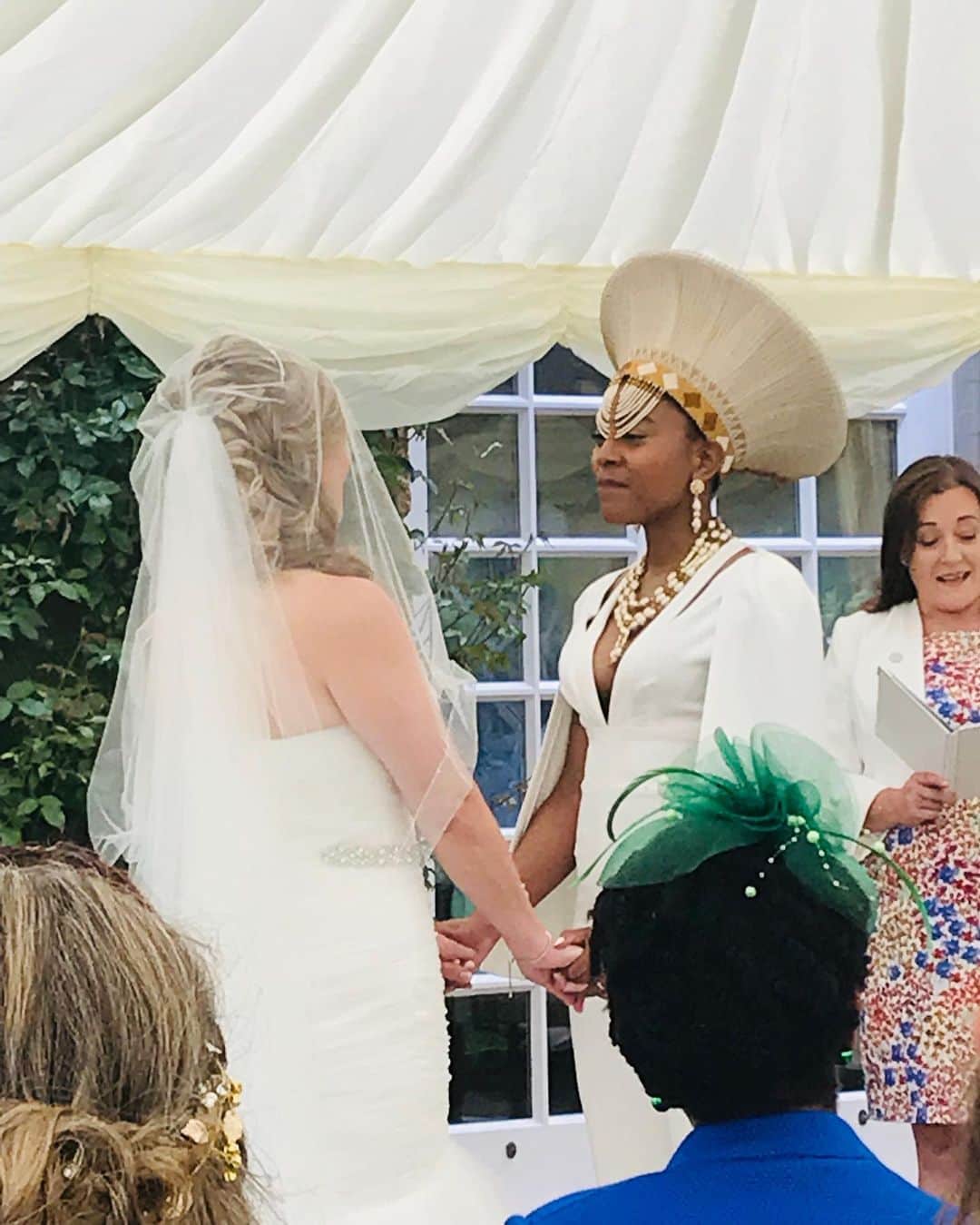 リアン・ラ・ハヴァスのインスタグラム：「Congratulations to my two beautiful friends.」