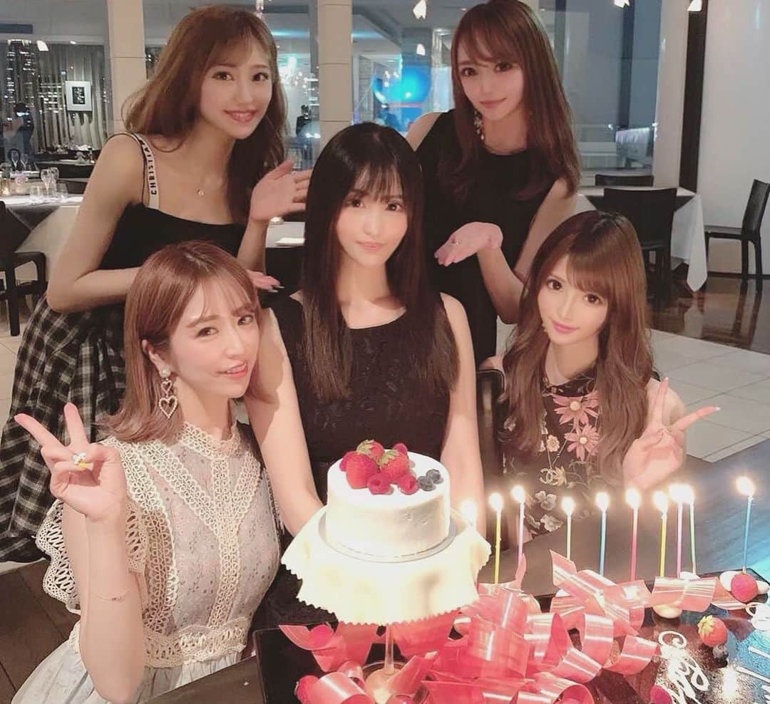 緒沢リオさんのインスタグラム写真 緒沢リオinstagram お誕生日おめでとう会 Hikonyan0909 Noasama1101 Kana 0804 Yuikanamori もはや美女会 まだまだ溢れ出す可愛い場面 加工は許して 7月19日 18時58分 O Lqq4