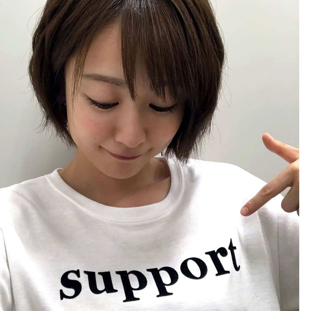 滝菜月さんのインスタグラム写真 - (滝菜月Instagram)「ロゴTシャツって﻿ よーく見ると面白い。﻿ ﻿ 今日の衣装は﻿ “support”﻿ ﻿ スタイリストさん曰く﻿ “ヒルナンデスのアシスタントの滝さんにピッタリ!!”﻿ とのこと。笑﻿ ﻿ 遊び心があって楽しい^ ^﻿ ﻿ 実際は支えてもらってばかりです...笑﻿ ﻿ #ヒルナンデス #1年10ヶ月 経ちました﻿ #衣装 #滝菜月 #日本テレビアナウンサー」7月19日 19時09分 - taki_natsuki