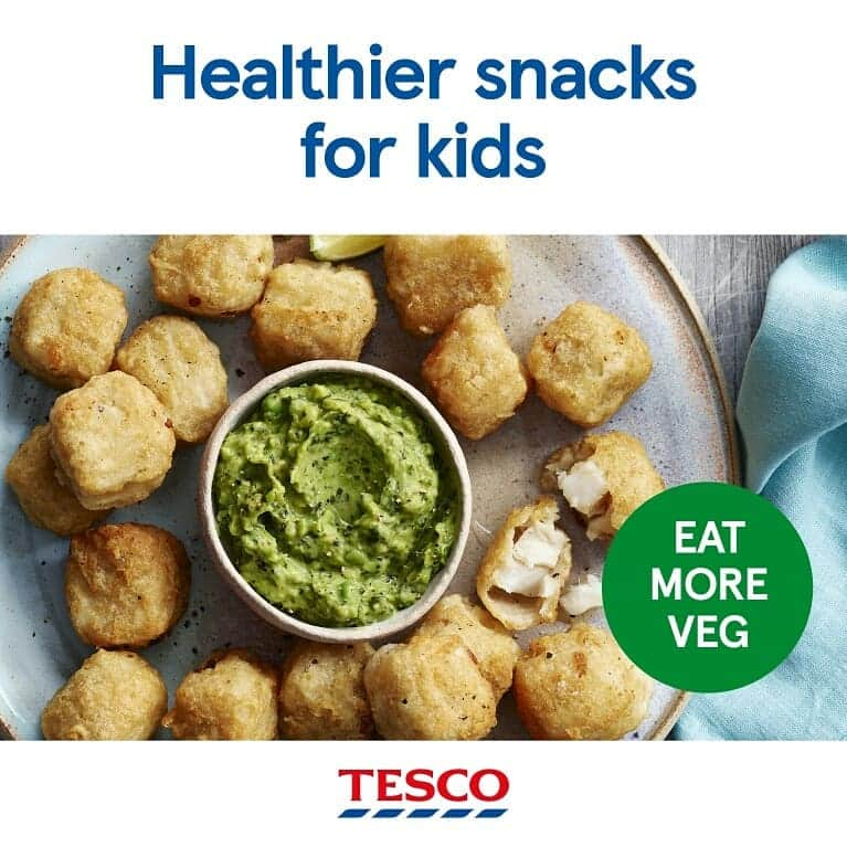 Tesco Food Officialさんのインスタグラム写真 - (Tesco Food OfficialInstagram)「“🎵 SCHOOOOL’S OUT FOR SUMMER 🎶” ...and we have a few fun and healthy snack ideas on our latest story to keep the kids rocking in the right direction.  Find all these ideas on Tesco Real Food under ‘Healthy’ – link in bio.  SAUSAGE ROLLS – mix sausage meat with lentils and veg for a lighter filling CHEESY PIZZA BREADSTICKS – serve with houmous for a substantial snack CAULIFLOWER NACHOS – crunchy cauli crisps add an extra portion of veg FISH NUGGETS – swap fish and chips for nuggets with a creamy avo and pea dip」7月19日 19時04分 - tescofood