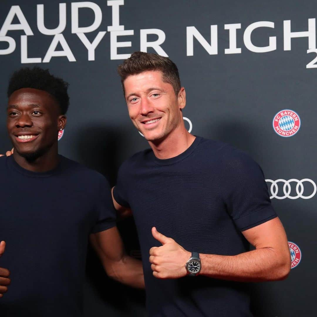 バイエルン・ミュンヘンさんのインスタグラム写真 - (バイエルン・ミュンヘンInstagram)「Audi Player Night in LA 🌴🌃 . . .  #AudiFCBTour #VisitingFriends #FCBayern #MiaSanMia #packmas #football #soccer #fussball #futbol #futebol #⚽」7月19日 19時07分 - fcbayern