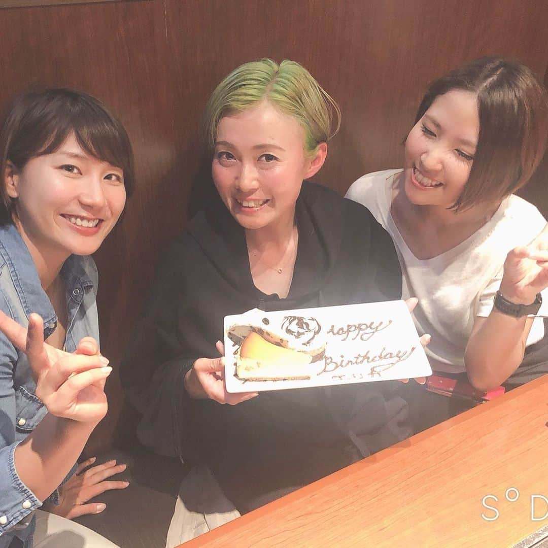 杉山美帆さんのインスタグラム写真 - (杉山美帆Instagram)「えりか誕生日おめでとう🥰✨ *  遅めの焼肉お誕生日会🤣✨ちなみに5月です🥺 *  さきちゃんケーキダッシュありがとう🥰 * そして牛タン美味しかったー！🥺💕 #焼肉#大貫#誕生日」7月19日 19時08分 - mih0_golf