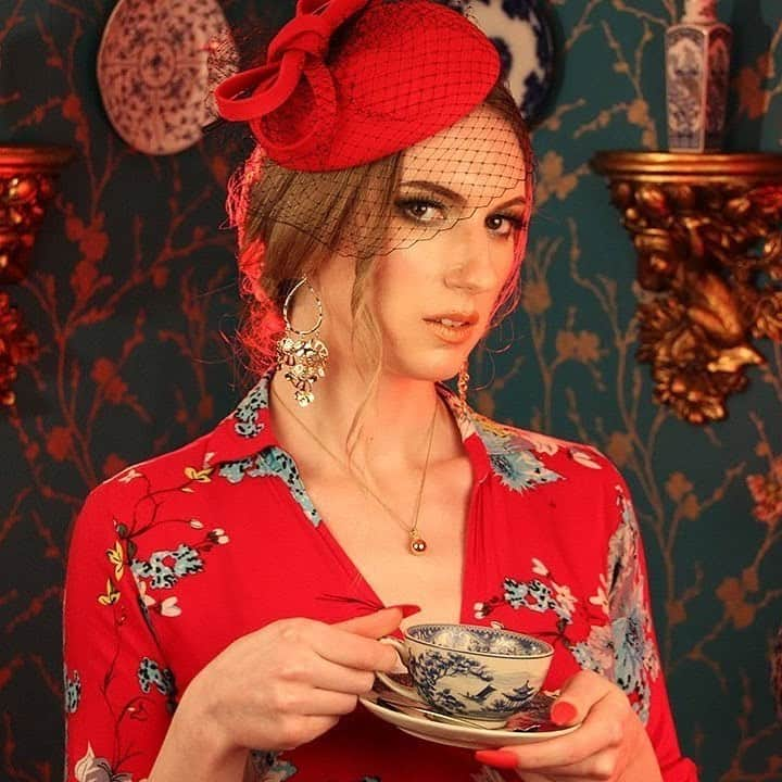 Dazed Magazineさんのインスタグラム写真 - (Dazed MagazineInstagram)「Serving scalding hot tea ☕️ ⠀ ⠀ @contrapoints is the YouTuber delivering hardcore politics in drag. ⠀ ⠀ Tap the link in bio to read her conversation with @shon.faye, talking trolls, newfound fame, and what’s going to happen to the people that hate trans women 📲⠀」7月19日 19時25分 - dazed