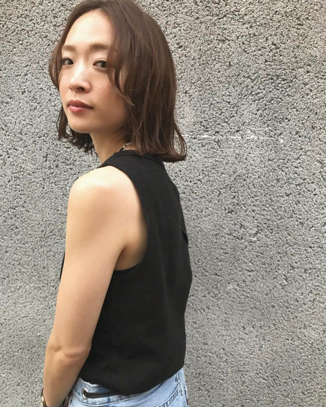 野尻美穂さんのインスタグラム写真 - (野尻美穂Instagram)「金曜日お疲れさまでした。 4日しかない平日は早すぎる。 私はやぎちゃんに髪の毛切ってもらいました😚💕 やっぱりこのくらいの長さが好きです。 しかしおしゃべり止まらなかった🤣❤️ #襟足のあの島問題 #LAURUN  #hair」7月19日 19時29分 - miho_cocoa