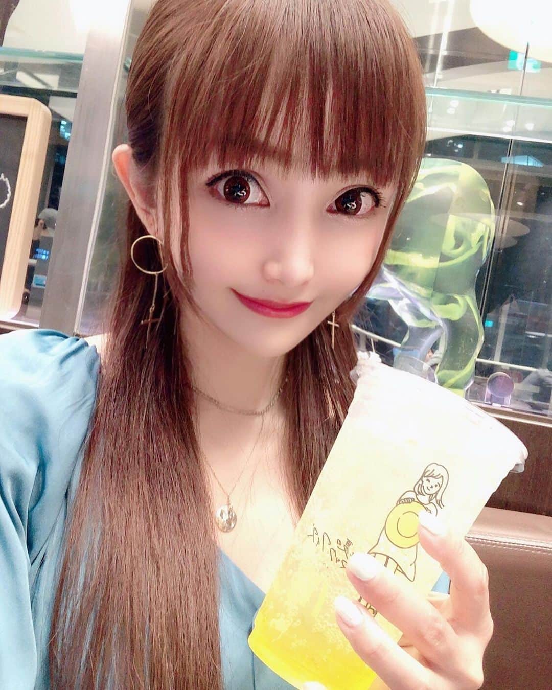 宇佐美あいりのグルメインスタ