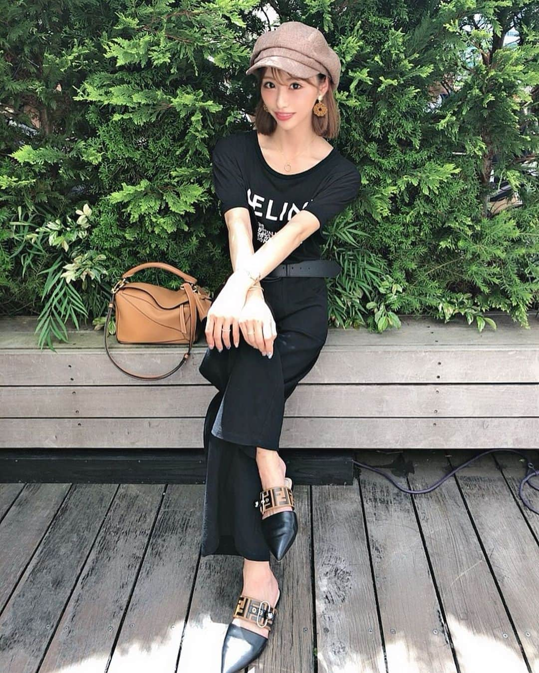 一ノ瀬恋さんのインスタグラム写真 - (一ノ瀬恋Instagram)「Ꭲ.Ꭹ ᎻᎯ𝓡𝓑Ꮻ𝓡🌴🍋 . #ootd  @celine  @loewe  @kobe_lettuce  @fendi . #ランチ#女子会#fashion #黒コーデ」7月19日 20時15分 - mayu19900323