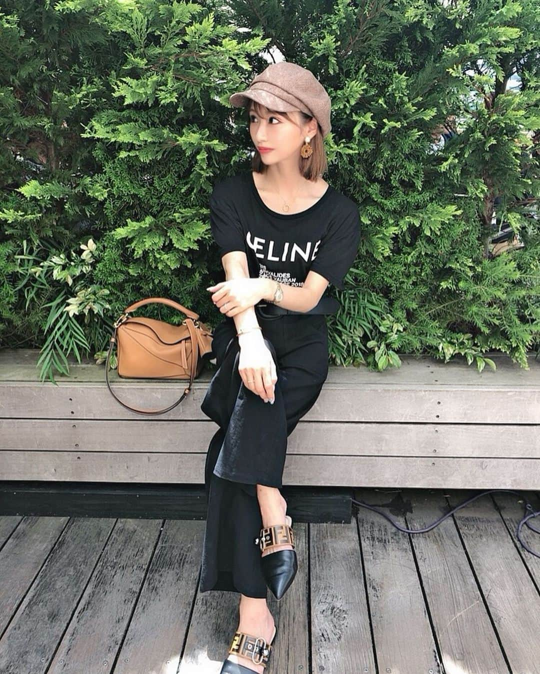 一ノ瀬恋さんのインスタグラム写真 - (一ノ瀬恋Instagram)「Ꭲ.Ꭹ ᎻᎯ𝓡𝓑Ꮻ𝓡🌴🍋 . #ootd  @celine  @loewe  @kobe_lettuce  @fendi . #ランチ#女子会#fashion #黒コーデ」7月19日 20時15分 - mayu19900323