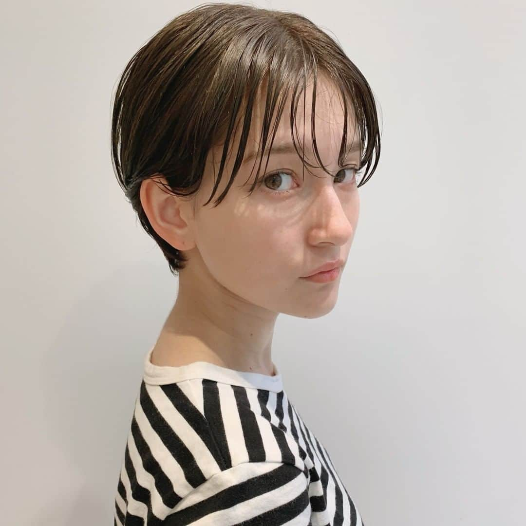 HAIRさんのインスタグラム写真 - (HAIRInstagram)「▷ Styling by「石田浩之」 @ishida.lano_by_hair（lano by hair） . ------------------------------------------------- 🌼"Lano by HAIR"キラリト銀座にOPEN🌼 スタイリストがマンツーマンで担当します♪ お得なクーポンも掲載中！ プロフィールのリンクからCHECK♡ ------------------------------------------------- #ショートヘア #ショート #ショートカット #ショートボブ #ショートヘアー #ヘアスタイル #ハンサムショート #シースルーバング #ほつれヘア #耳かけアレンジ #大人可愛い #うざバング #グレージュ #ヘアカタログ #ヘアカラー #ヘアスタイリング #髪型 #lanobyhair #美容室 #銀座 #銀座美容室 #銀座ヘアサロン #銀座サロン #キラリト銀座 #銀座通り #銀座一丁目 #haircolor #hairstyle #hair #instagood」7月19日 22時01分 - hair.cm