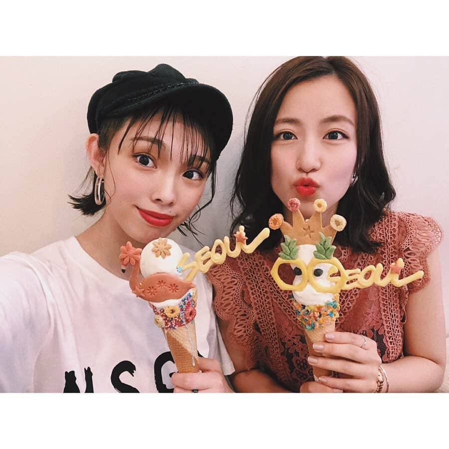 松井貴香さんのインスタグラム写真 - (松井貴香Instagram)「- - SeOuL🦄🦄🦄 - - コーンもトッピングもカスタム出来て 自分好みのオリジナルアイス完成💓 - 可愛かった〜〜〜 - #0719 #韓国 #ソウル #インスタ映え #アイス #えのきこ #korea #seoul #bistopping  #cute #icecream #happy #me #photogenic  #girls #travel #instagood  #like4like  #followｍe」7月19日 22時05分 - kiko414_m